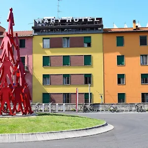 Mary Hotel